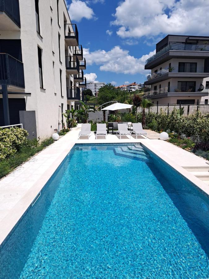 Apartment With Private Pool 스플리트 외부 사진