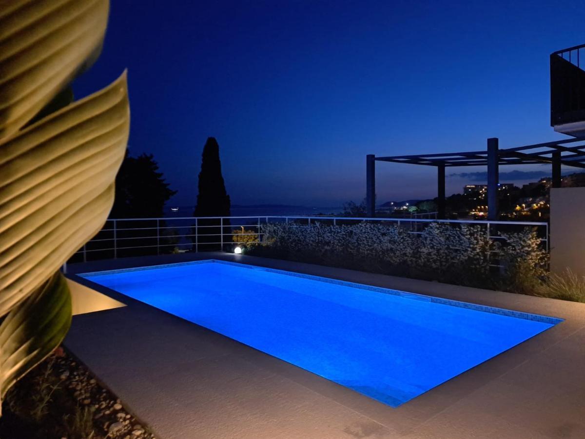 Apartment With Private Pool 스플리트 외부 사진