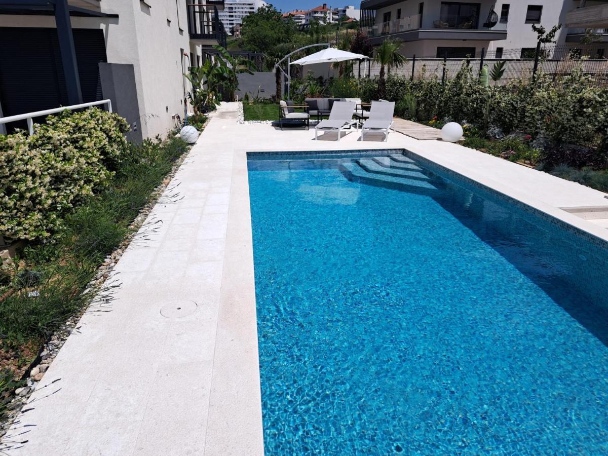 Apartment With Private Pool 스플리트 외부 사진