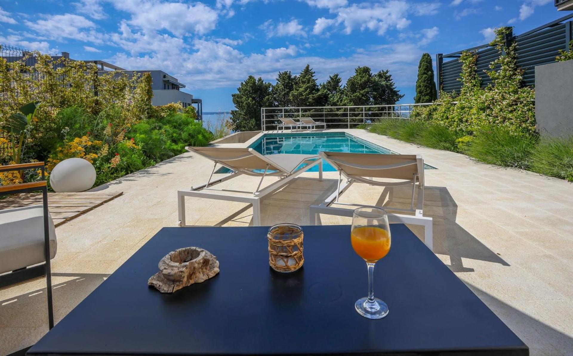 Apartment With Private Pool 스플리트 외부 사진